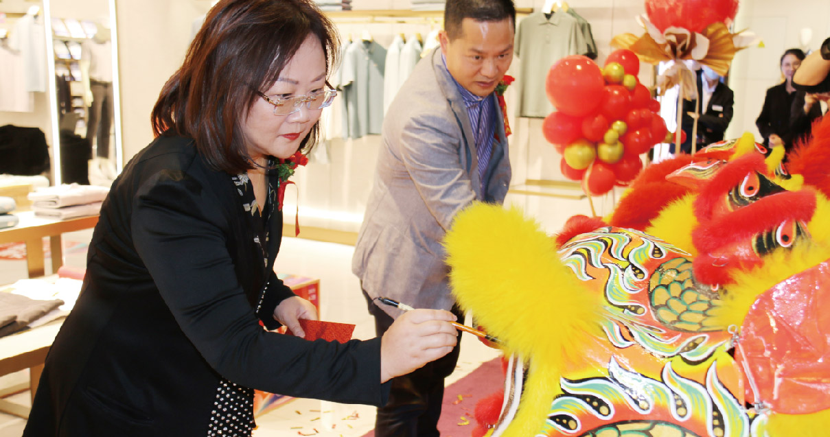 西安尊龙凯时百货（熙地港店）